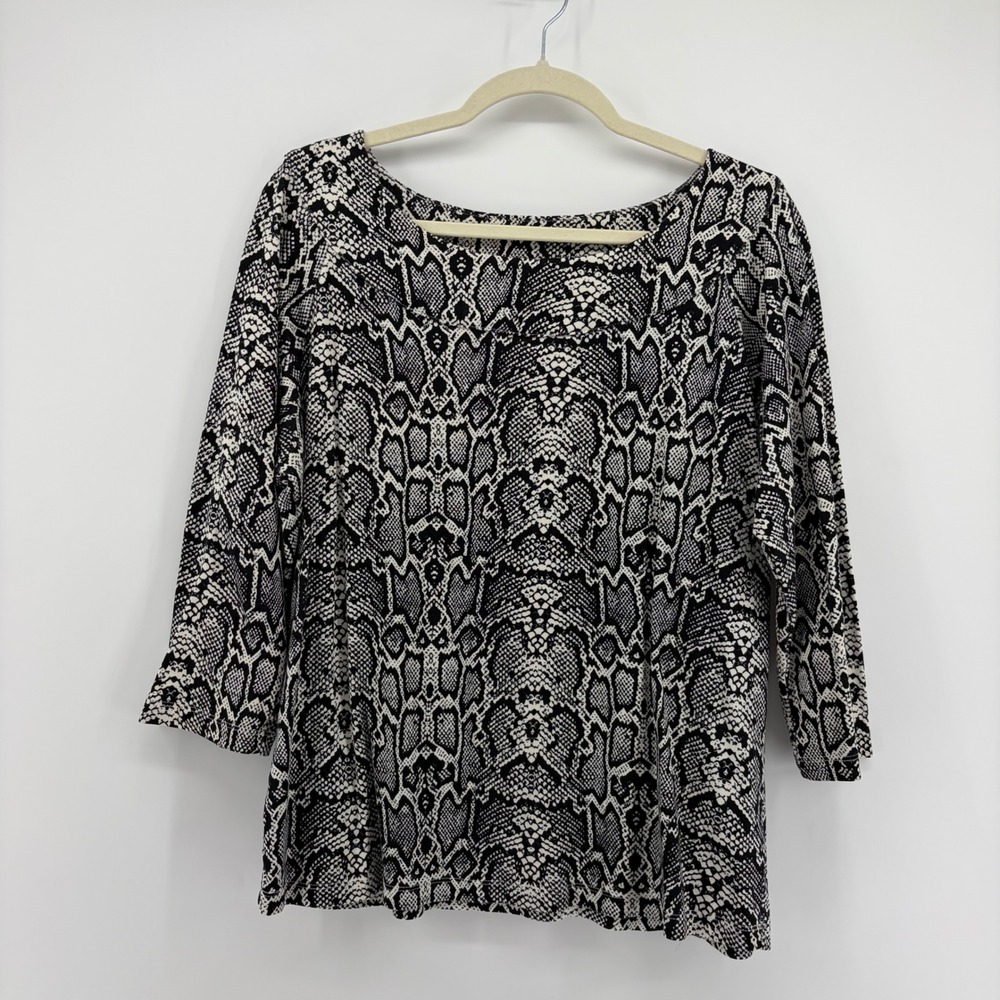 Rafaella Studio 1X Black White Snakeskin Print 3/4 Sleeve Cotton Boat Neck Top